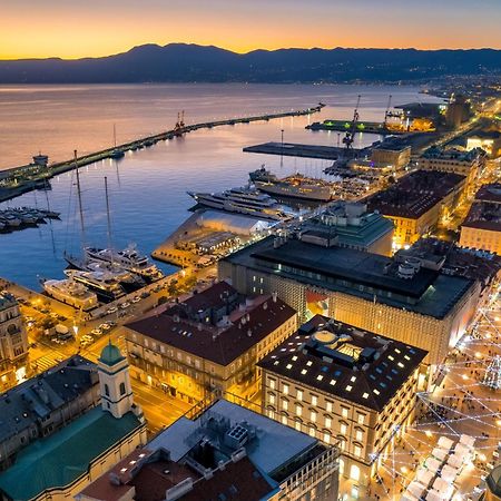 Area2 Center Luxury Apartment Rijeka Exteriör bild